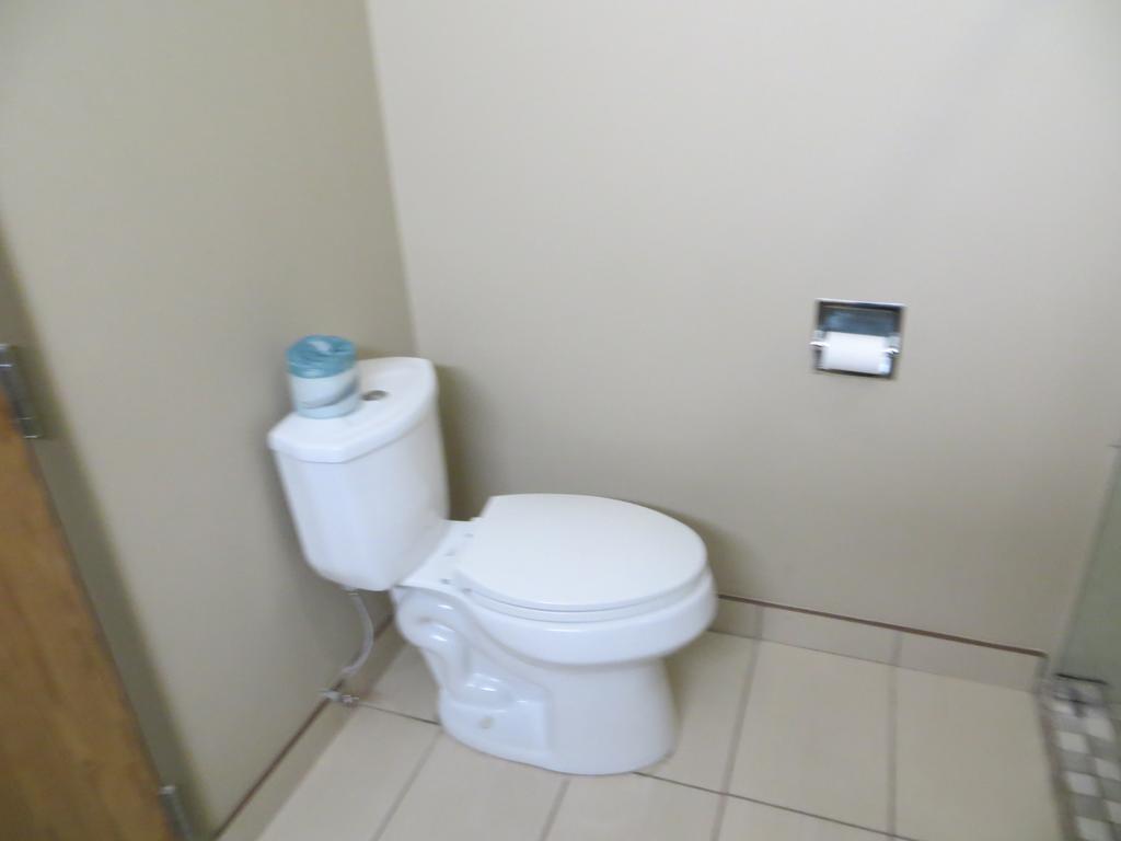 Deluxe King Studio Suite Non-Smoking,1030857823:JPEG
